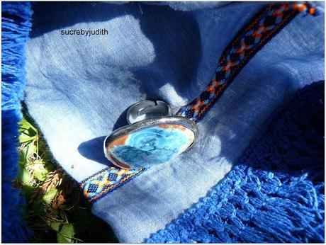 BLUE MIXING BLUE MIXING