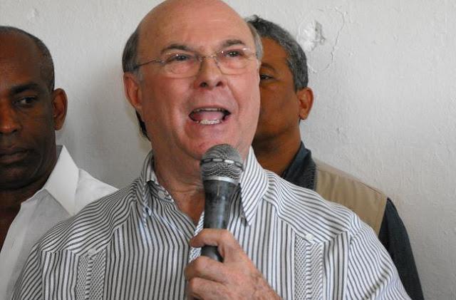 Hipólito dice que espera por Miguel Vargas para unir al PRD