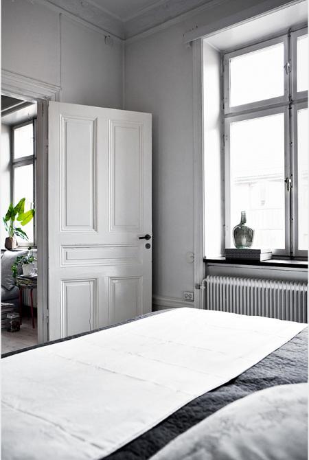 sofá gris piso nórdico estilo nórdico diseño nórdico diseño de interiores decorar casas gris decoración pisos pequeños decoración nórdica decoración en gris decoración de interiores cocinas modernas cocinas blancas y madera cocinas blancas blog interiores blog decoración nórdica 