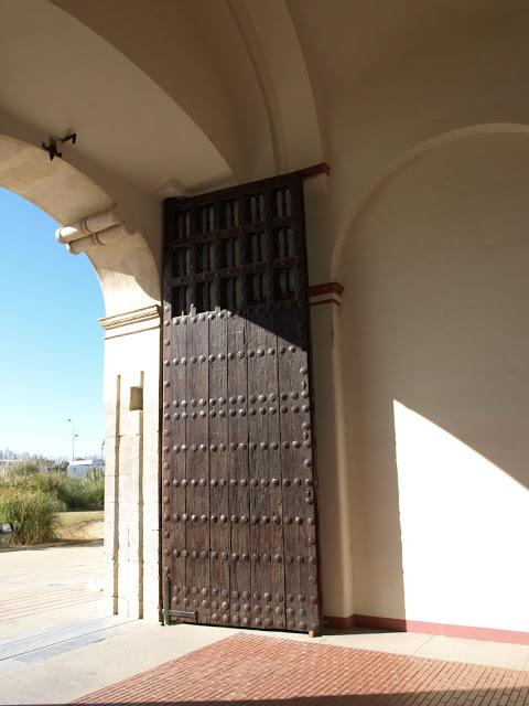 Puerta de Tierra, en el Monasterio de la Cartuja.