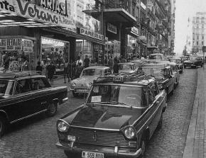 Calle de la Montera, en la década de los sesenta, Madrid
