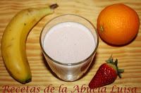 BATIDO DE FRESA, PLÁTANO Y NARANJA