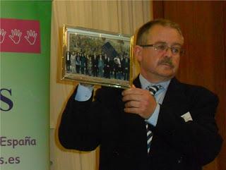 Elección de nuevo presidente de AMES y de su Junta Directiva.