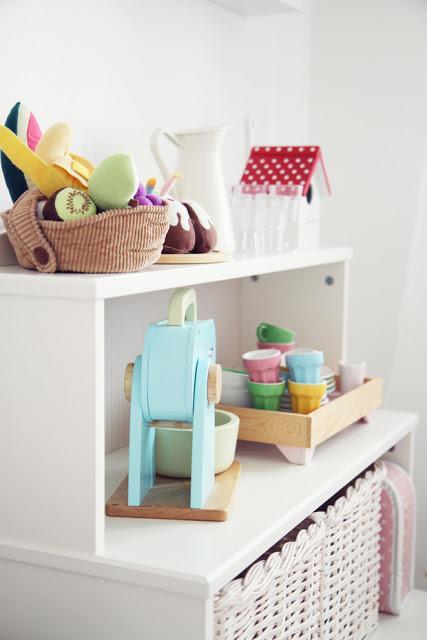 El cuarto de Anna y su juguetero