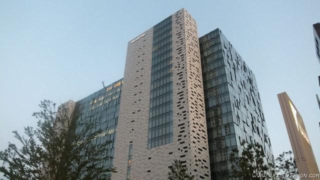 Tienda cafeteria ARTNIA (Square-Enix)