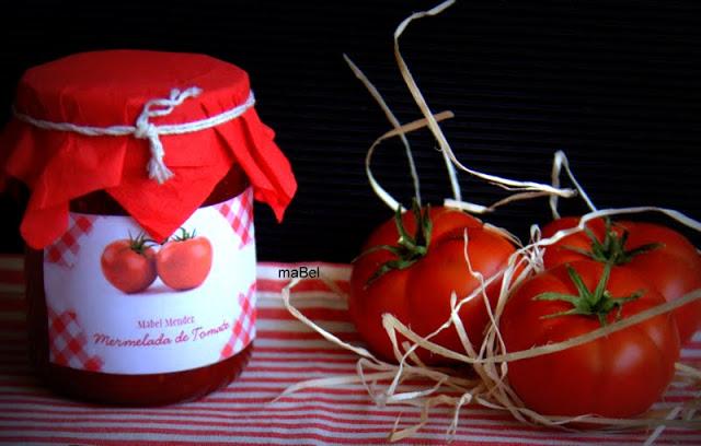 Mermelada de tomate envasado