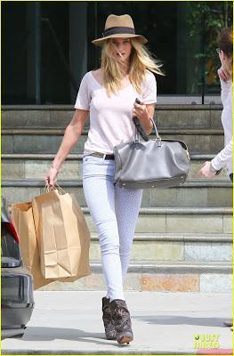 Los últimos looks de Rosie Huntington