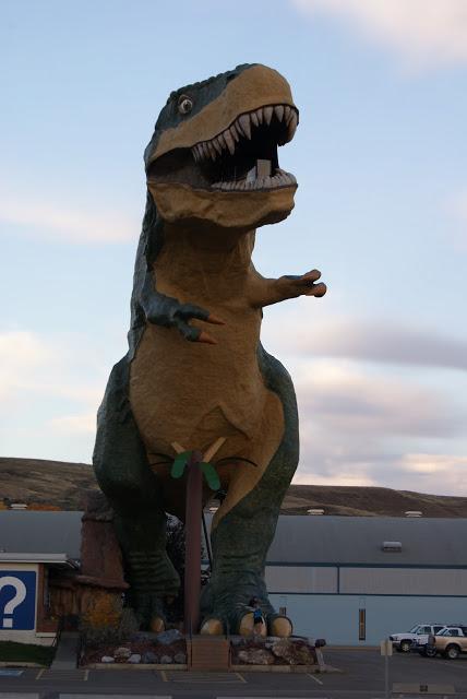 Drumheller... una ciudad tomada por dinosaurios