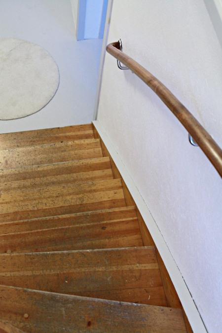 quedamos en decoración papel decoración escaleras escaleras al sótano en blanco diy escaleras decoración diseño de escaleras decoración diseño interiores nórdicos decoración de interiores decoración de escaleras deco bloggers blog diseño nordico blog decoración nórdica 