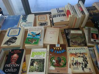 En Abril, Libros Mil