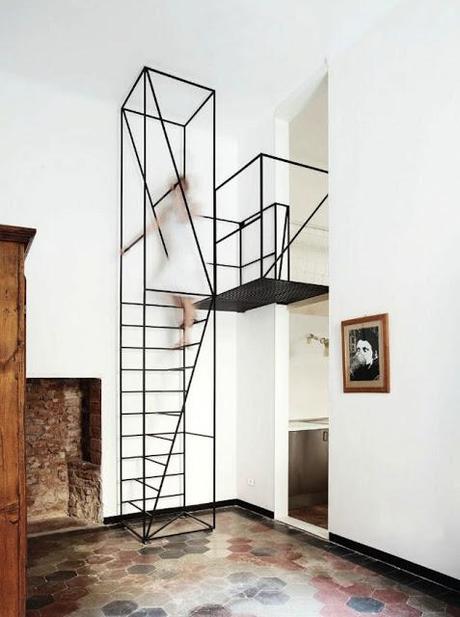 QUEDAMOS EN LA ESCALERA