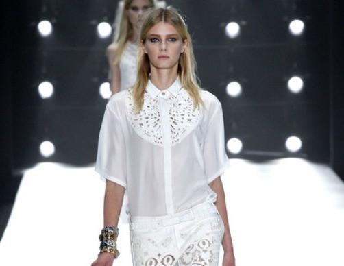 Sigrid Agren Wears All White For Roberto Cavalli Spring 2013 Runway Show
