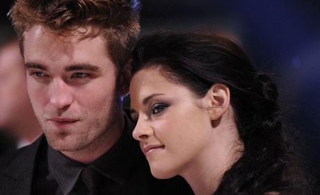 Robert Pattinson le regala a Kristen Stewart el anillo de abuela