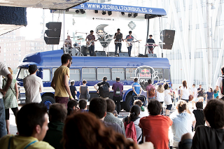 EL RED BULL TOUR BUS SE VA DE FESTIVALES EN MAYO‏