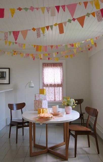 post light: spring deco