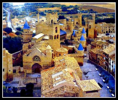 Olite, un paseo por la Edad Media Olite, un paseo por la Edad Media