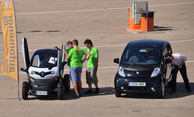Renault Twizzy y Peugeot iOn