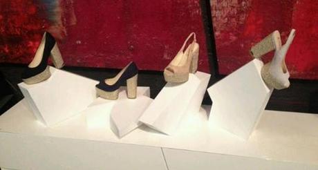 A-cero presenta un nuevo expositor de calzado diseñado por el estudio