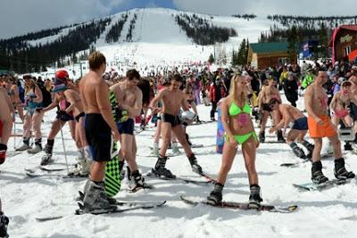 rusas esquiando en bikini record guinness