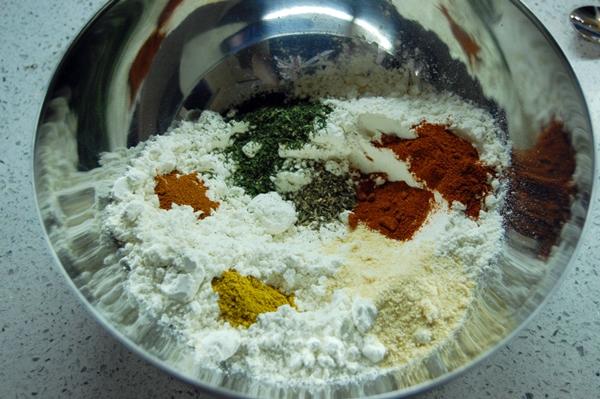 Pollo estilo Kentucky Fried Chicken. La receta de su rebozado.