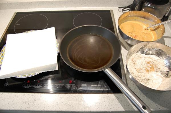 Pollo estilo Kentucky Fried Chicken. La receta de su rebozado.