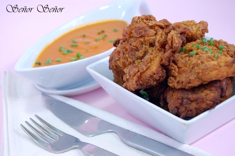 Pollo estilo Kentucky Fried Chicken. La receta de su rebozado.