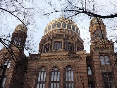 Día 2. Paseos cargados de historia por Berlín!!