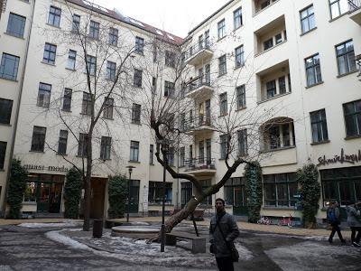 Día 2. Paseos cargados de historia por Berlín!!