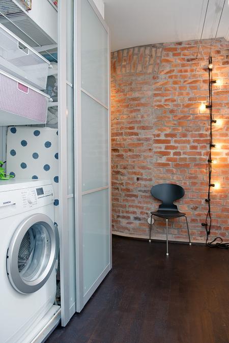 suelo de madera teñida oscura decoración estilo nórdico diseño de interiores duplex y aticos diseño de exteriores diseño de aticos y duplex decoración muebles ikea decoración inspiración nordica decoración en blanco decoración de áticos y dúplex blog decoración nordica escandinava 