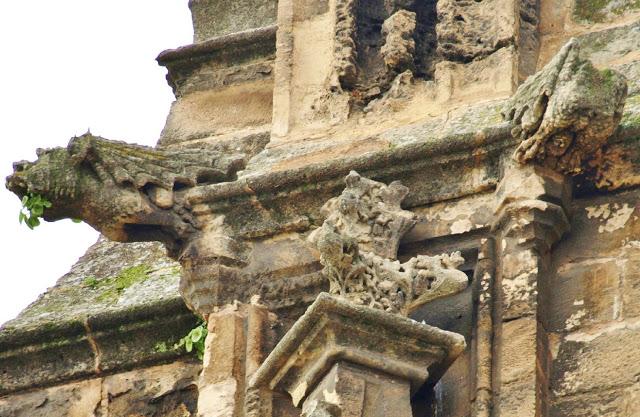 Las gárgolas de la Catedral (1): la fachada este.