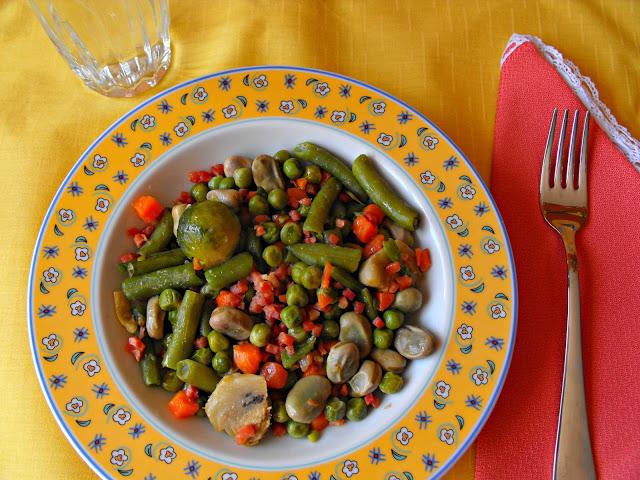 Menestra de verduras con taquitos de jamón