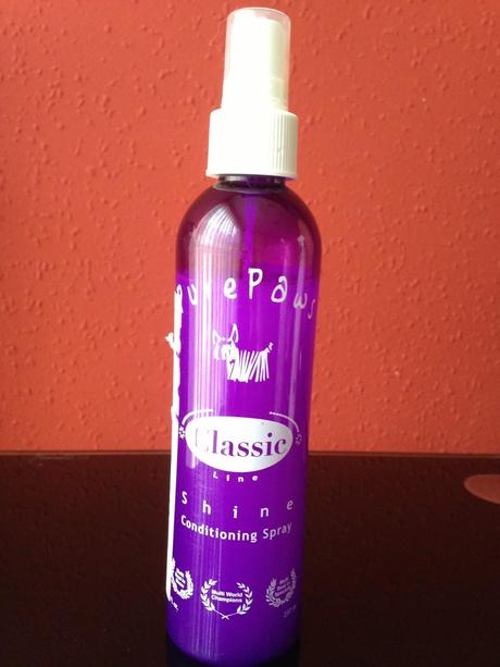 Cepillado diario de mi bichón maltés.