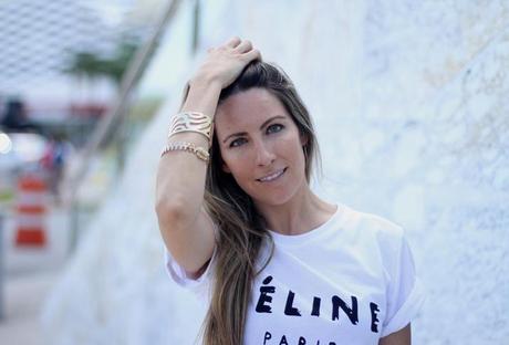 look con camiseta de Celine (1)