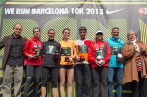CURSABOMBERS13 Podium 300x198 Crónica de la 15º Cursa dels Bombers de Barcelona con Chema Martinez y mucho más..