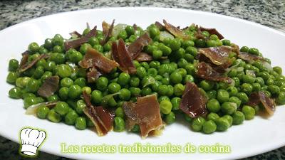 Guisantes salteados con jamón