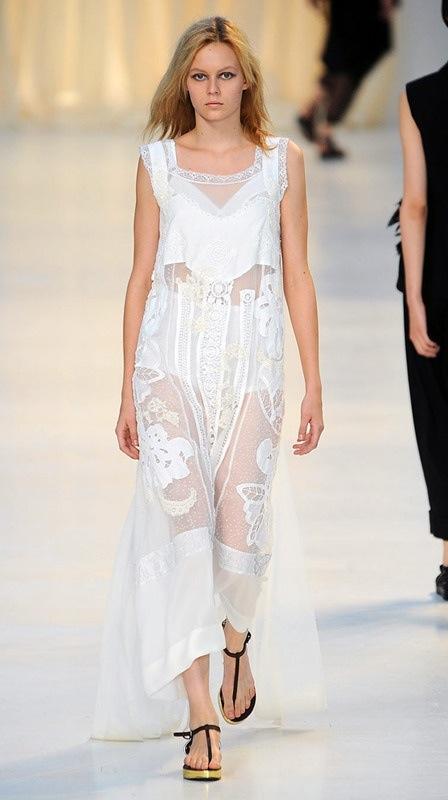 Ibiza Adlib Fashion now reinterpreted by the great designers. Moda Adlib de Ibiza ahora reinterpretada por los grandes diseñadores.