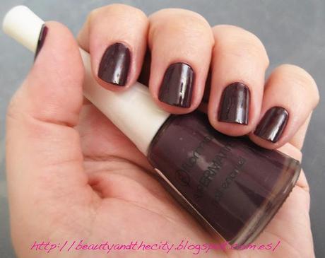 Flormar - uñas y labios berenjena (un flasback al otoño)