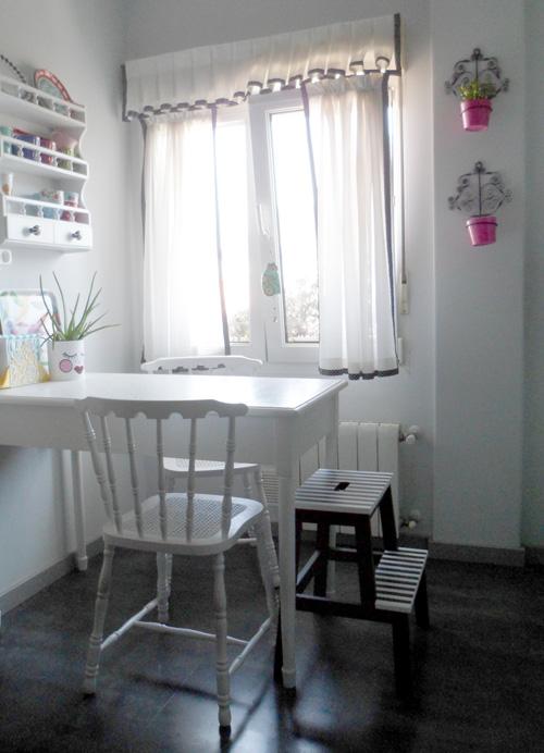 OPERACIÓN MAKEOVER Nº9 TABURETE BEKVÄM