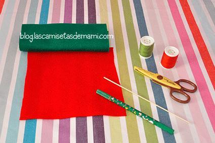 Celebrando el día del libro con una rosa de fieltro Rosa de fieltro