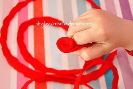 Celebrando el día del libro con una rosa de fieltro rosa-fieltro-11