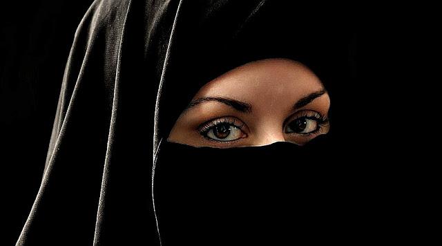 Ser mujer en un país musulmán [fotos].