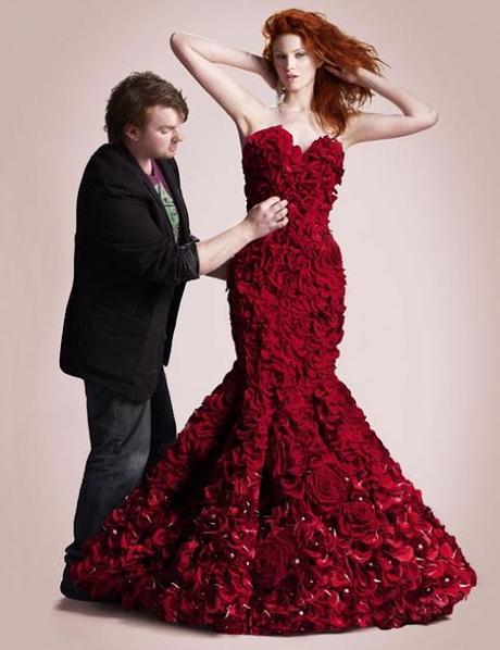 En la Diada de Sant Jordi...rosas rojas para tu boda: elegancia y pasión garantizadas.