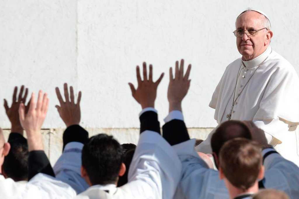 FRANCISCO, EL PAPA PIDE DEMOCRACIA PARA VENEZUELA