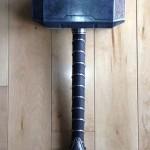 Mjolnir usado en Thor: El Mundo Oscuro