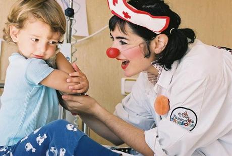 Fundación Theodora, una nariz para curarse de risa