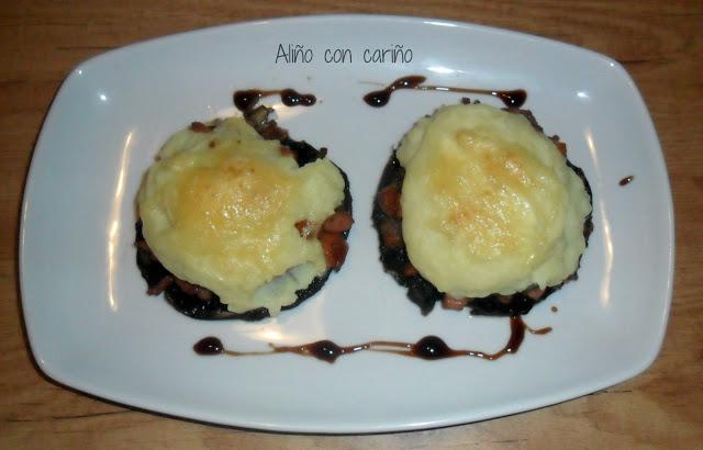 CHAMPIÑONES PORTOBELLO RELLENOS DE CARNE Y  PURÉ DE PATATA