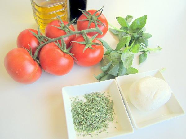 ensalada-queso-tomate-y-albahaca