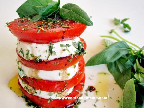 ensalada-queso-tomate-y-albahaca (2)