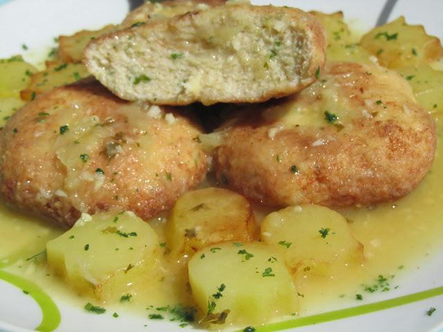 Filetes rusos de pollo en salsa