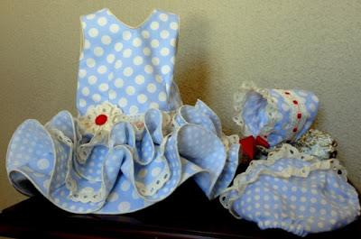 Kauli y  FLAMENCA con tocado, peineta , flor????Ainsssssssssss